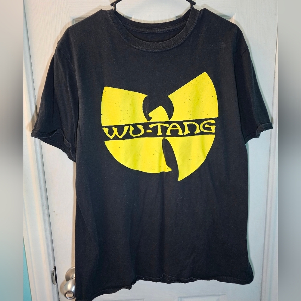 Black Short Sleeve Tee